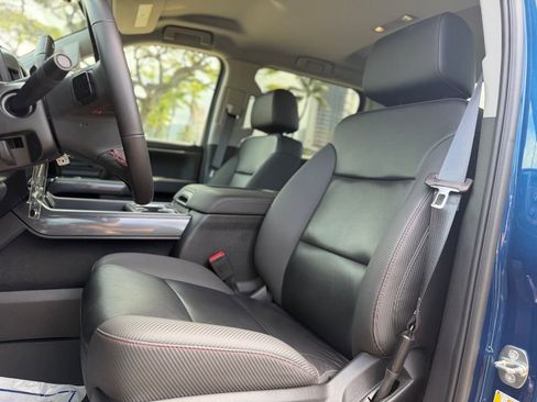 Used 2018 GMC Sierra 1500 SLT w/ All Terrain Package image 15