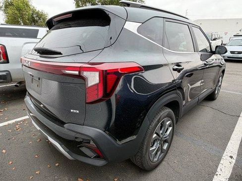 Used 2024 Kia Seltos S image 3