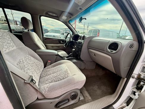 Used 2003 GMC Envoy SLE AWD/4WD image 15