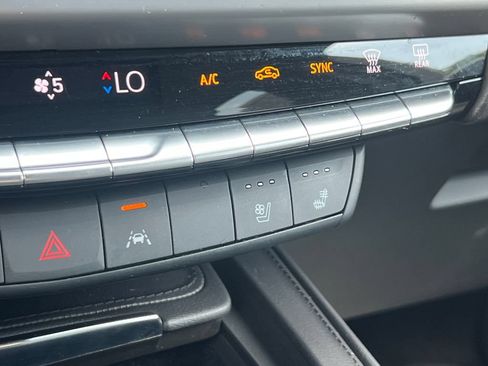 Certified 2024 Cadillac XT4 Sport AWD/4WD image 26