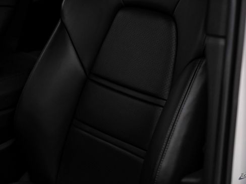 Used 2023 Porsche Cayenne image 37