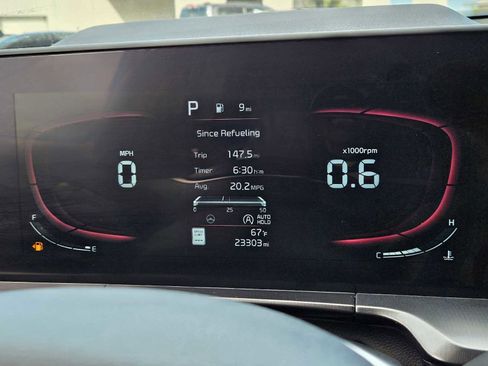 Used 2023 Kia Telluride LX image 28