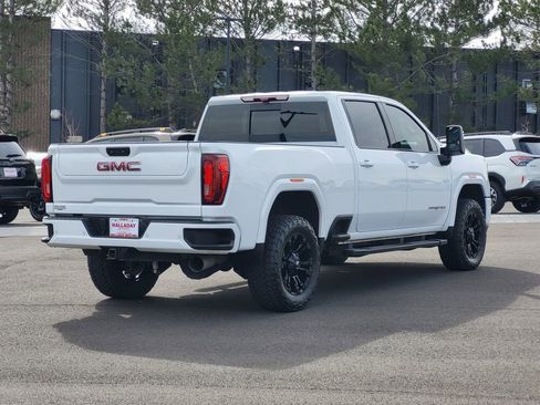 Used 2022 GMC Sierra 3500 AT4 w/ AT4 Premium Plus Package image 3