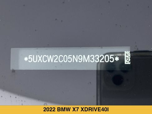 Used 2022 BMW X7 xDrive40i w/ M Sport Package AWD/4WD image 18