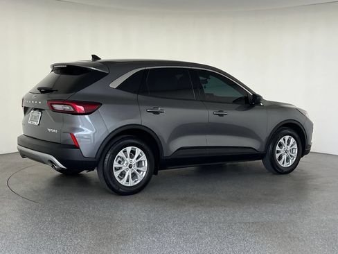 Used 2024 Ford Escape Active FWD image 3