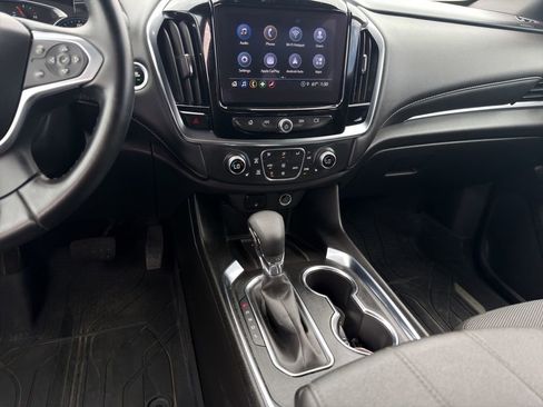 Used 2023 Chevrolet Traverse LT FWD image 15