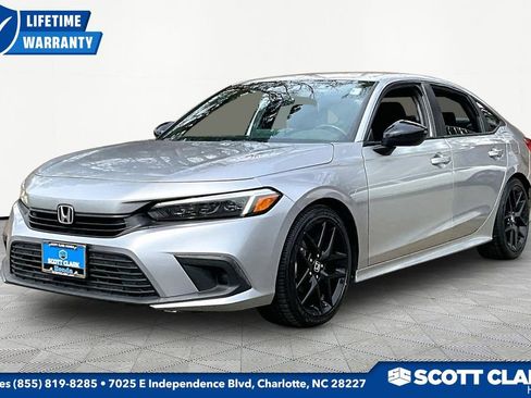 Used 2022 Honda Civic Sport image 3