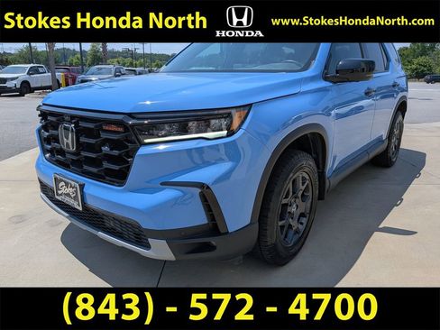 Certified 2024 Honda Pilot TrailSport image 7