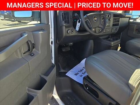 New 2025 Chevrolet Express 2500 Work Van w/ Driver Convenience Package image 23