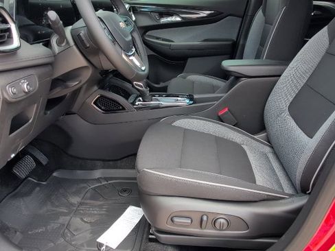 New 2026 Chevrolet TrailBlazer LT w/ Convenience Package FWD image 11