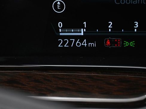 Used 2024 Cadillac Escalade Sport Platinum w/ LPO, ONYX Package AWD/4WD image 29