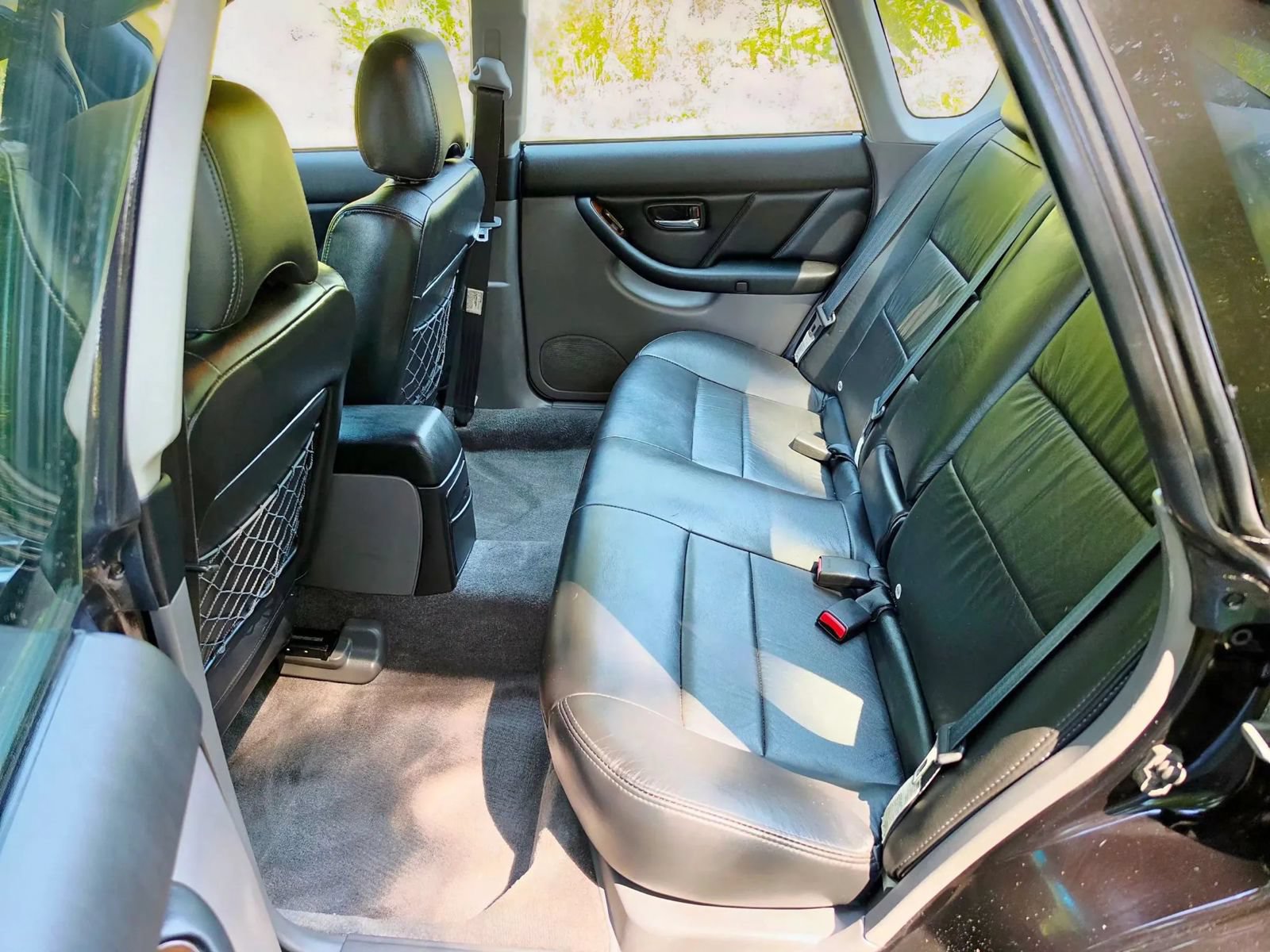 Used 2001 Subaru Outback Limited AWD/4WD image 10