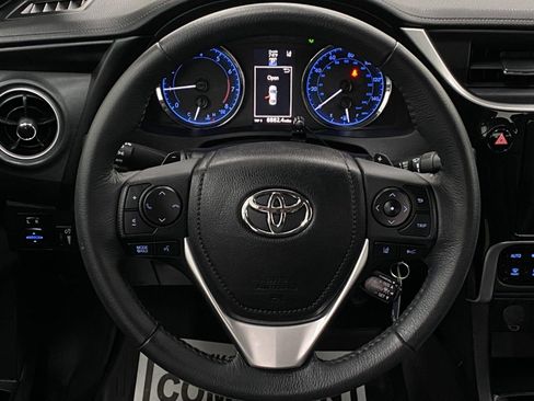 Used 2018 Toyota Corolla SE FWD image 14
