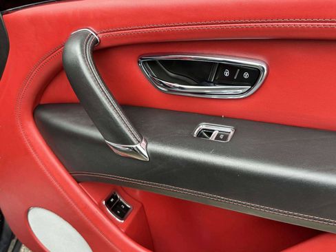 Used 2018 Bentley Bentayga AWD/4WD image 86