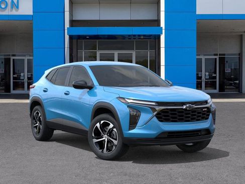 New 2026 Chevrolet Trax RS w/ Driver Confidence Package image 7