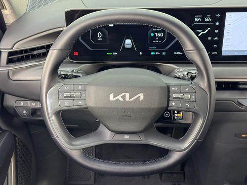 Used 2024 Kia EV9 Light Long Range image 18