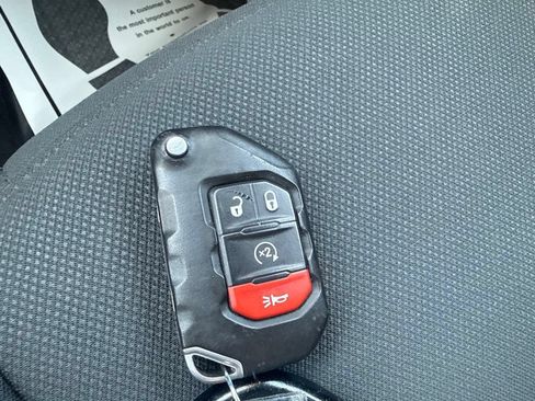 Used 2021 Jeep Gladiator Sport AWD/4WD image 46