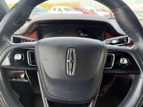 Used 2023 Lincoln Aviator Reserve w/ Equipment Group 201A AWD/4WD image 34