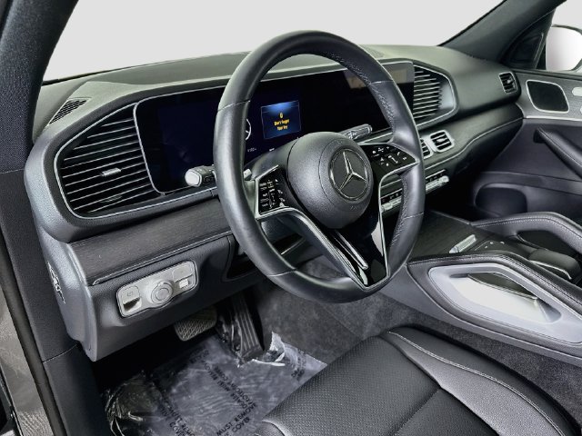 Used 2025 Mercedes-Benz GLE 450 4MATIC image 9
