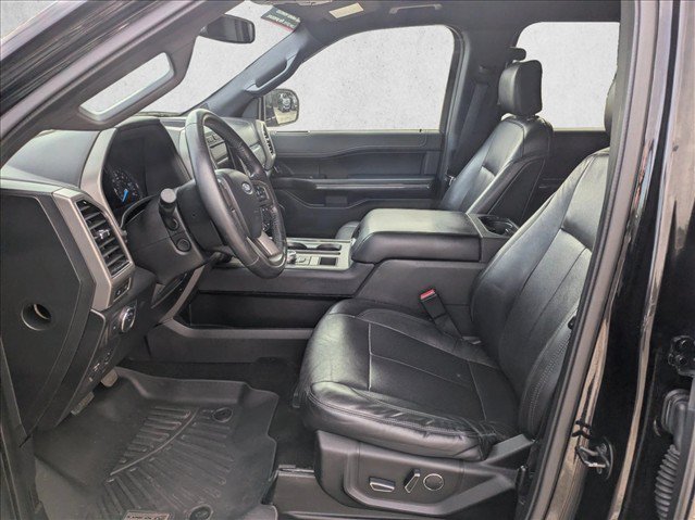 Used 2018 Ford Expedition XLT w/ Equipment Group 202A RWD image 14