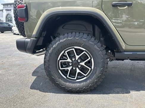 New 2026 Jeep Wrangler Unlimited Rubicon AWD/4WD image 18