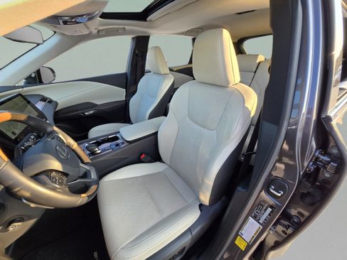 Used 2025 Lexus RX 350 Premium Plus w/ Accessory Package (Z1) FWD image 10