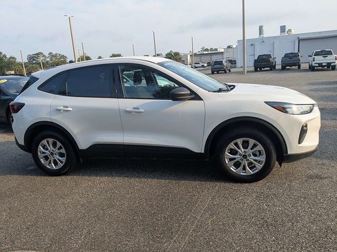 Used 2025 Ford Escape Active AWD/4WD image 3