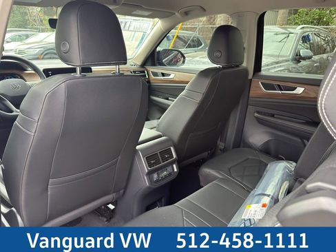 New 2026 Volkswagen Atlas SE FWD image 30