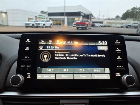 Used 2020 Honda Accord Sport image 12