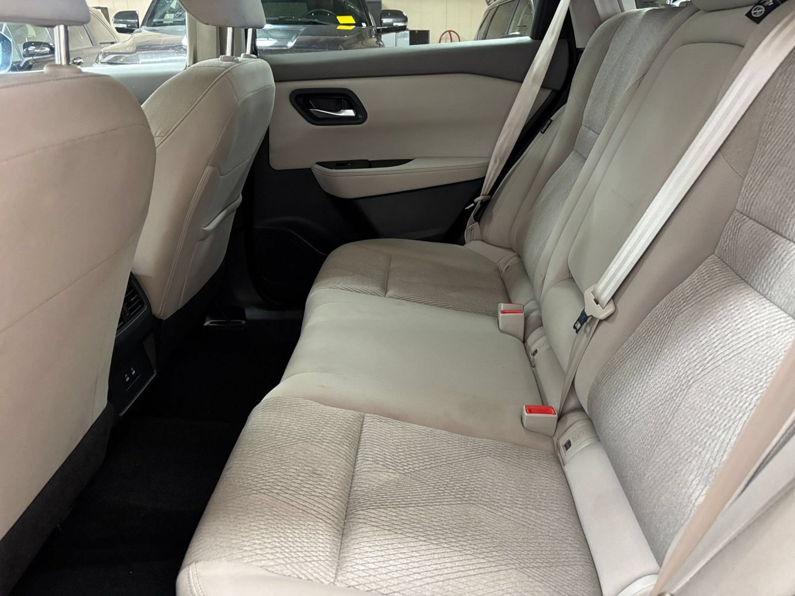 Used 2025 Nissan Rogue SV AWD/4WD image 27