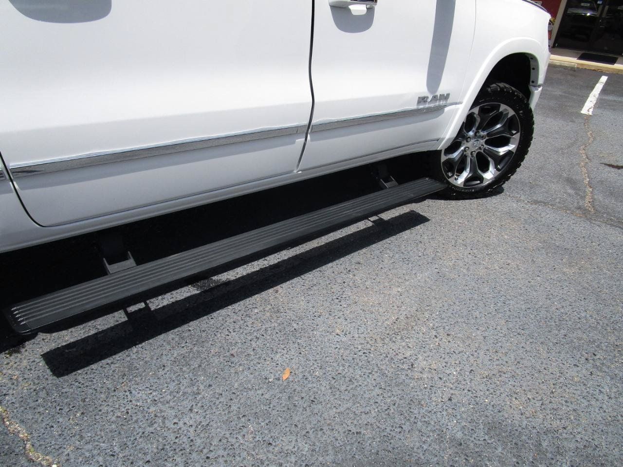 Used 2019 RAM 1500 Limited AWD/4WD image 36