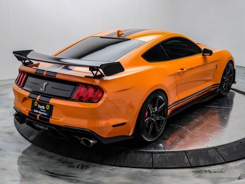 Used 2020 Ford Mustang Shelby GT500 w/ Carbon Fiber Track Pack RWD image 22