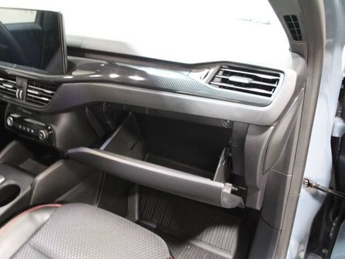 Used 2024 Ford Escape ST-Line w/ Tech Pack #1 AWD/4WD image 25
