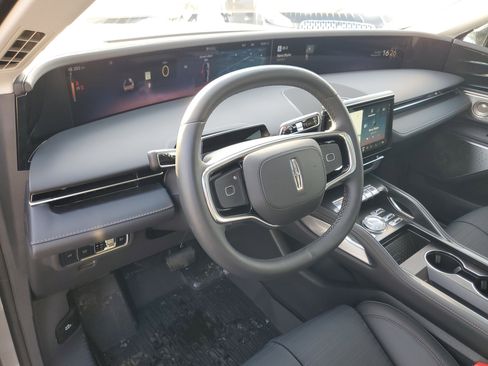 New 2026 Lincoln Nautilus Reserve image 13