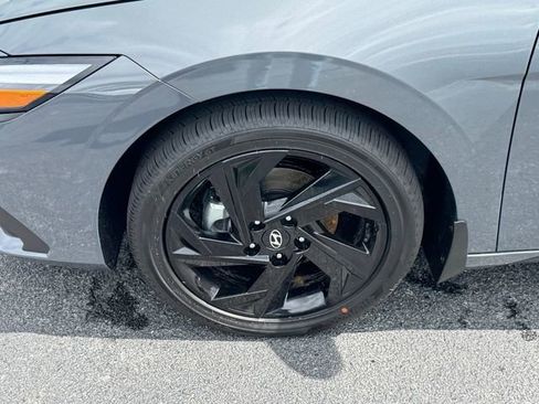 New 2026 Hyundai Elantra Sport FWD image 18