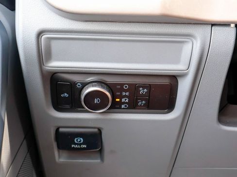 Used 2023 Ford F150 XLT AWD/4WD image 17