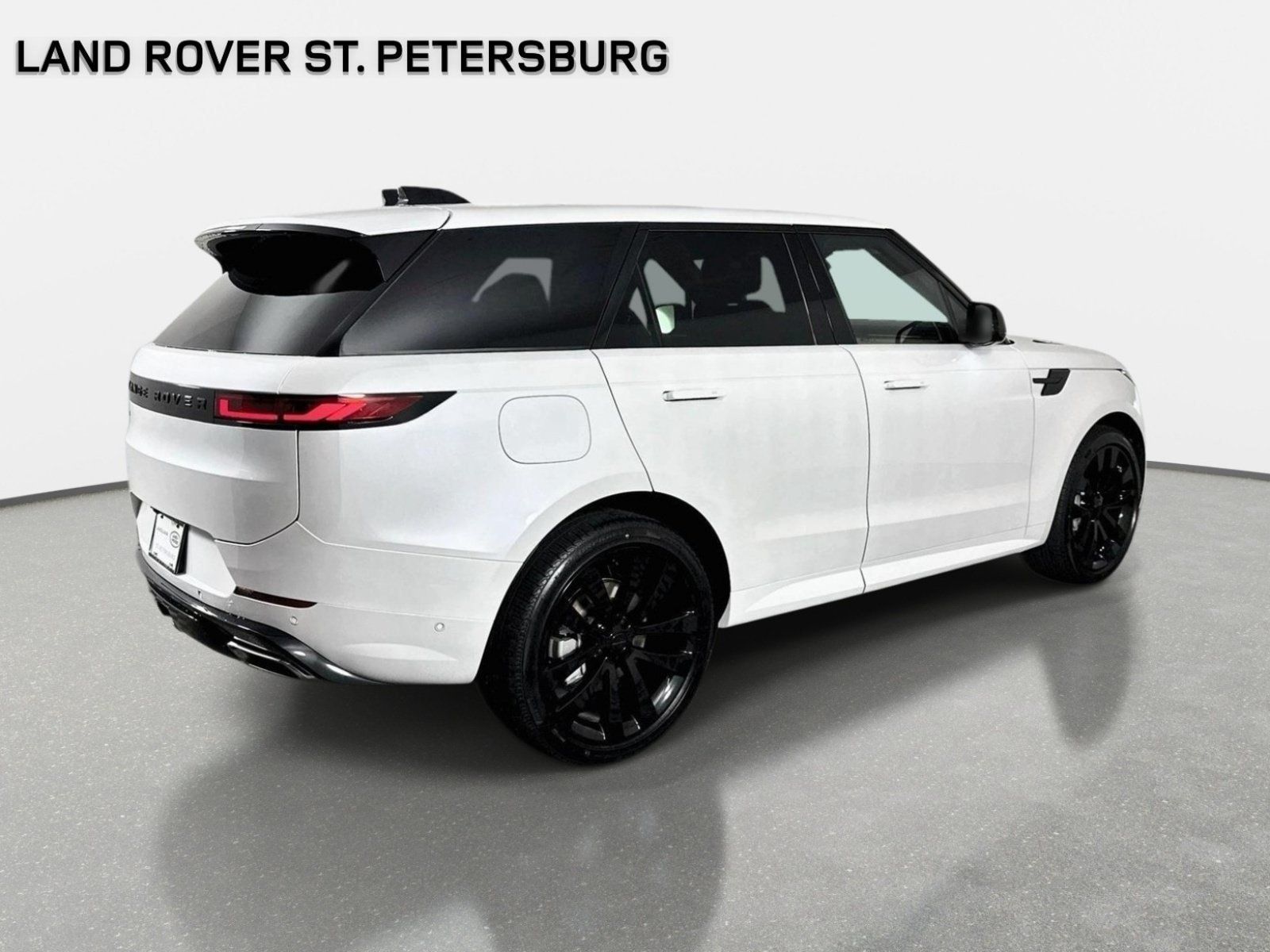 New 2026 Land Rover Range Rover Sport Dynamic SE AWD/4WD image 5