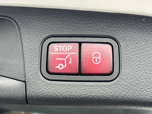 New 2026 Mercedes-Benz GLA 250 4MATIC image 25