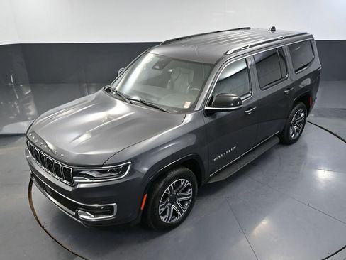 Used 2024 Jeep Wagoneer Series II w/ Flexible Seating Group AWD/4WD image 63