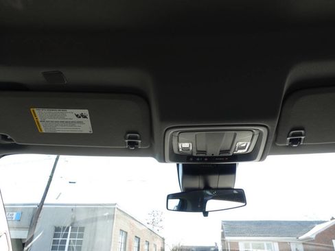 Used 2024 Chevrolet Silverado 1500 LT image 40