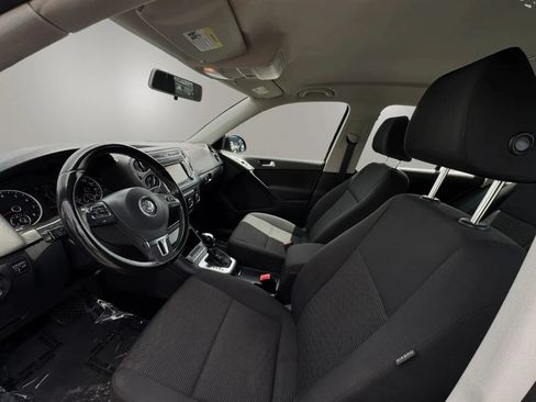 Used 2015 Volkswagen Tiguan S FWD image 11
