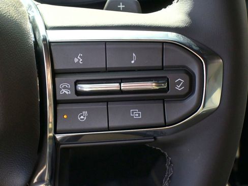 New 2026 GMC Yukon XL Elevation image 35