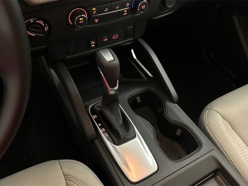 New 2025 Nissan Frontier SV image 12