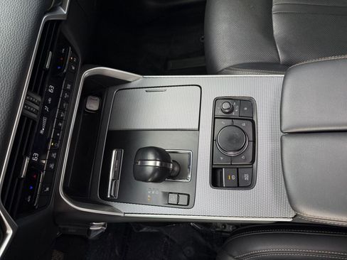 Used 2025 MAZDA CX-70 3.3 Turbo w/ Preferred Package image 36