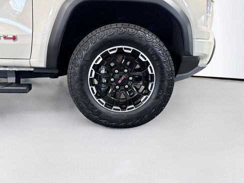 Used 2026 GMC Canyon AT4 AWD/4WD image 33