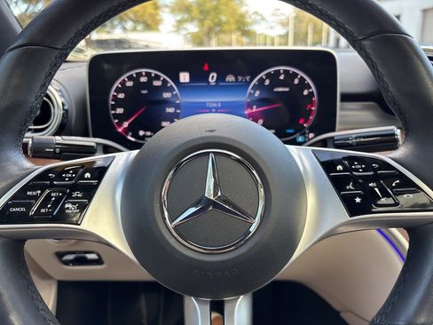 Used 2023 Mercedes-Benz C 300 Sedan image 13