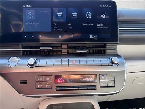 Used 2025 Hyundai Kona SEL FWD image 19