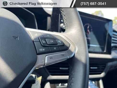 Used 2025 Volkswagen Jetta Sport image 35
