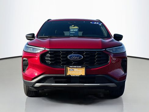 Certified 2025 Ford Escape ST-Line image 17