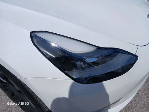 Used 2021 Tesla Model 3 Performance image 22
